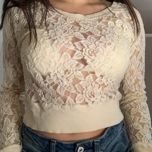 Lace cropped top